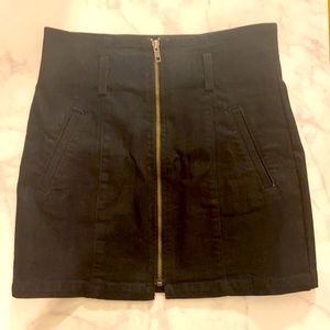 Black jean skirt - Carmar - size 26